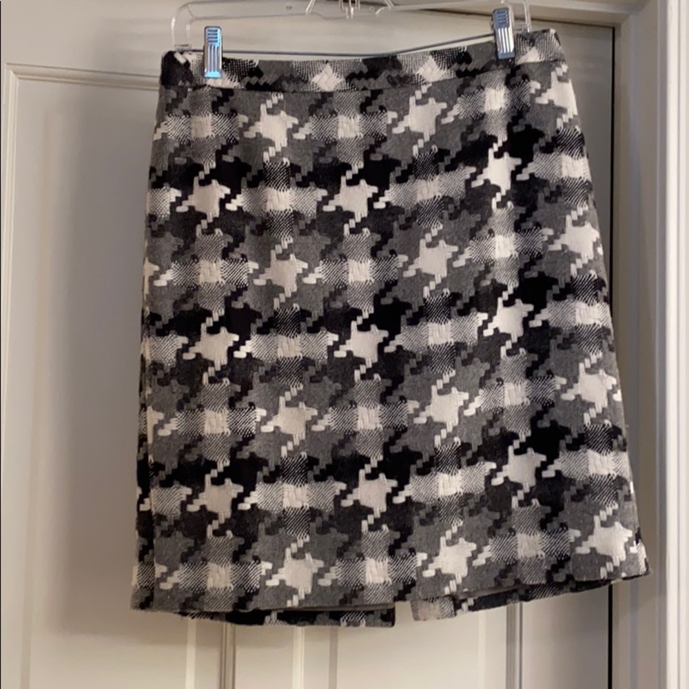 Multi color wool tweed skirt